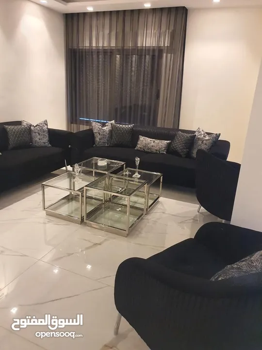 تفصيل وتركيب ستائر لنن تركية بموديلات جديدة  وجميع انواع الستائر (زيبرا رول عامودي و معدنية)