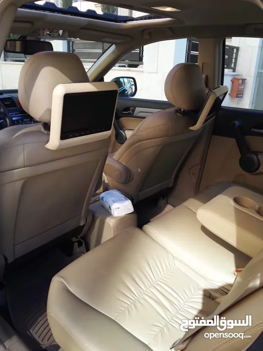 4جيد 2011 Honda cr-v هوندا سي ار في