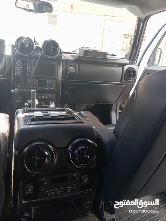سيارة Hummer لإيجار الاعراس شامل السائق والزينة