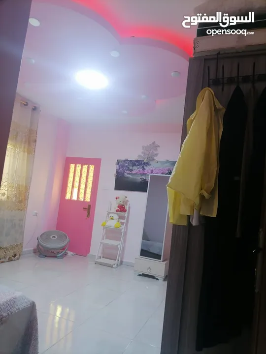 شقة شبه ارضي سوبر ديلوكس مجددة بالكامل للبيع