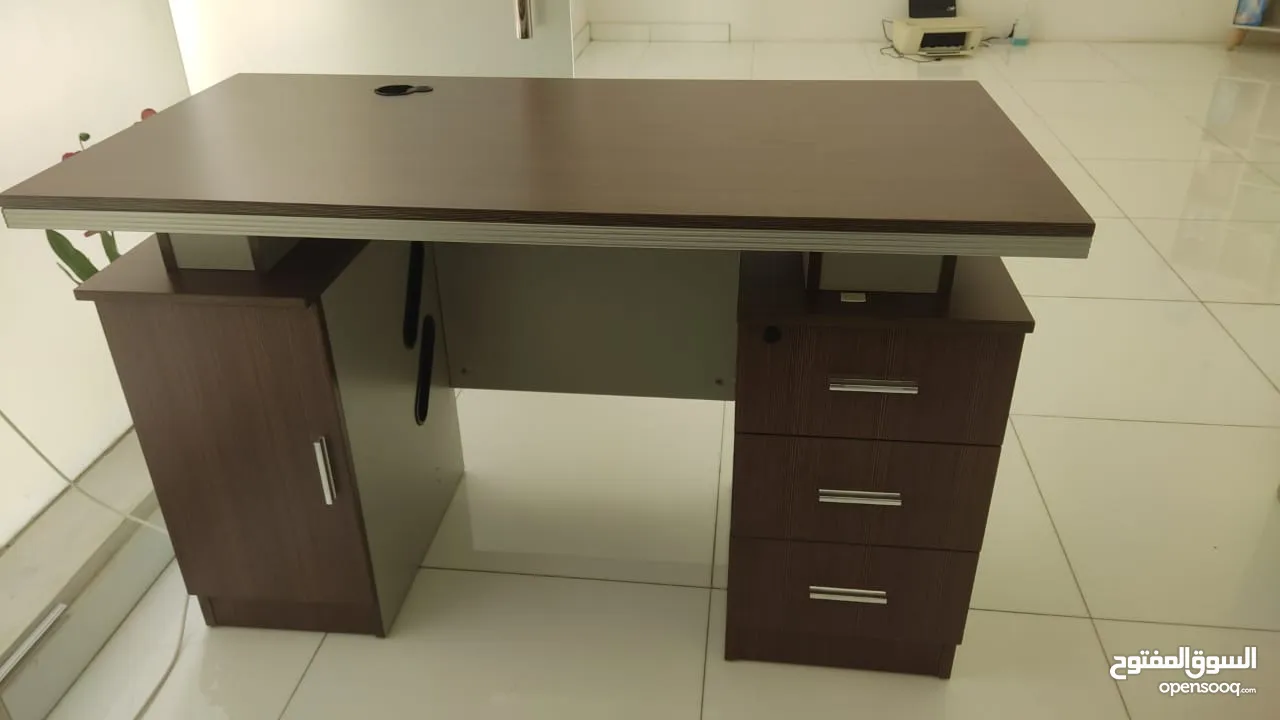 OFFICE FURNITURES FOR SALE  - TABLES / FILE CABINET / GOODS TABLE