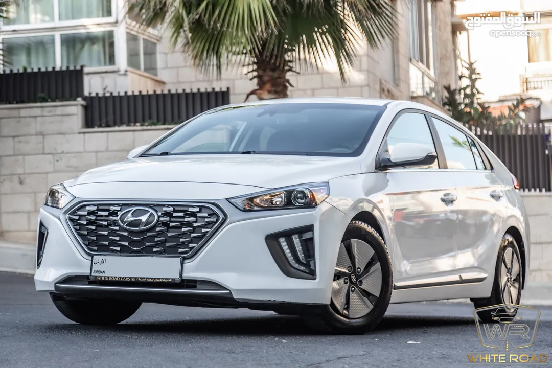 Hyundai Ioniq Hybrid 2021  السيارة وارد كوريا و بحالة ممتازة جدا و قطعت مسافة 135,000 كيلو متر