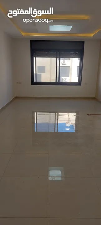 شقة للبيع في البالوع البيره