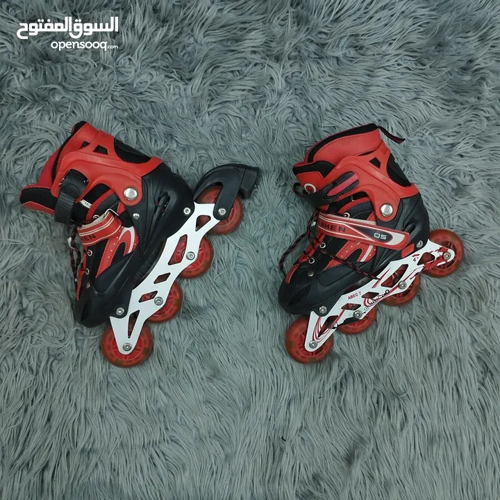 أكسسوارات وخوذ للبيع