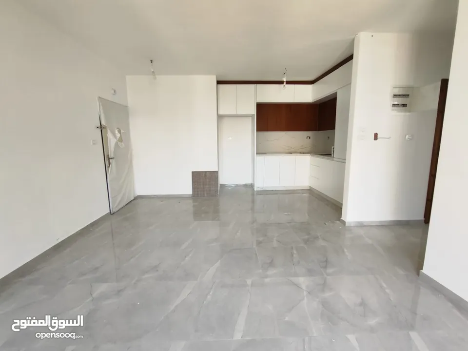 شقة جديدة غير مفروشة للإيجار – الماصيون  خلف بن أزحيمان