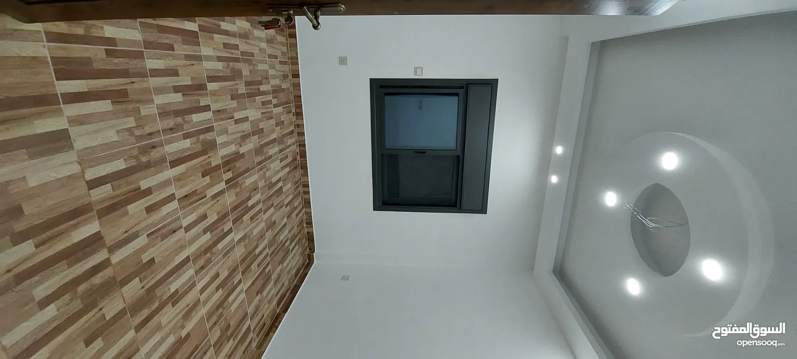 شقة فاخرة للبيع التاسعة كاش أو اقساط ط1هندسي 114 م اطلالة بحرية دائما