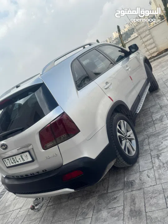 كيا سرينتو للبيع 2011 فل الفل