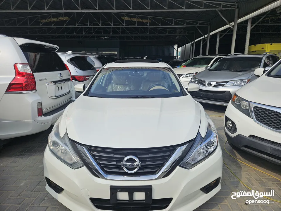 Nissan altima model 2016 bcc USA full option good condition very nice car everything perfect