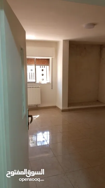 شقة فارغة للايجار في ضاحية الرشيد 2 نوم 280