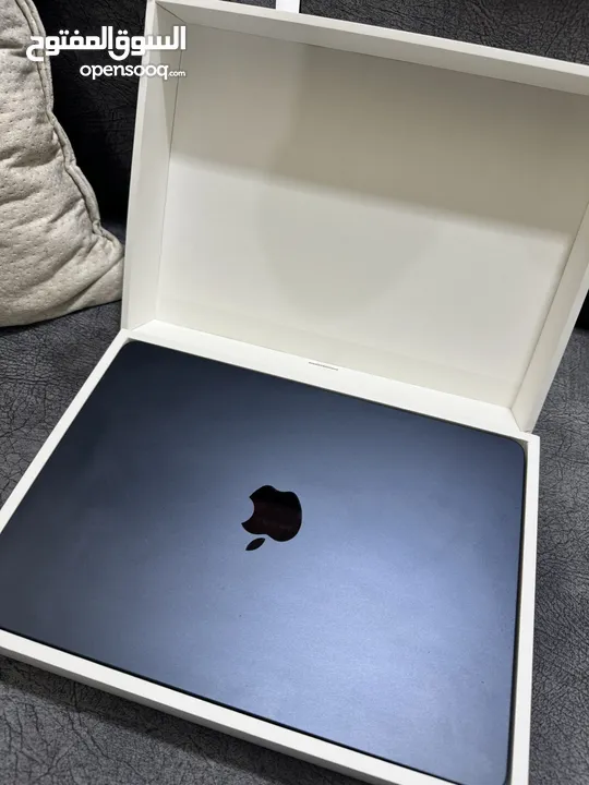 Macbook Air with apple m2