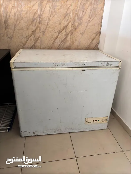 عدة مطعم كامله استعمال خفيف