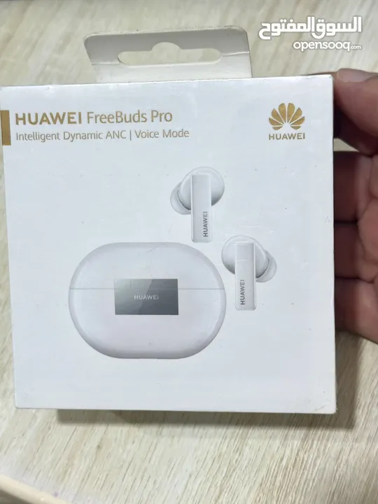 سماعات Huawei freebuds pro "جديد" لون ابيض. اللي ببعت 25 ما ببيعها ب 25 شكراً