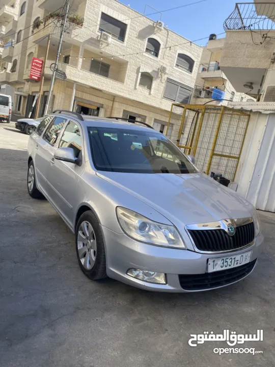 سكودا اكتافية