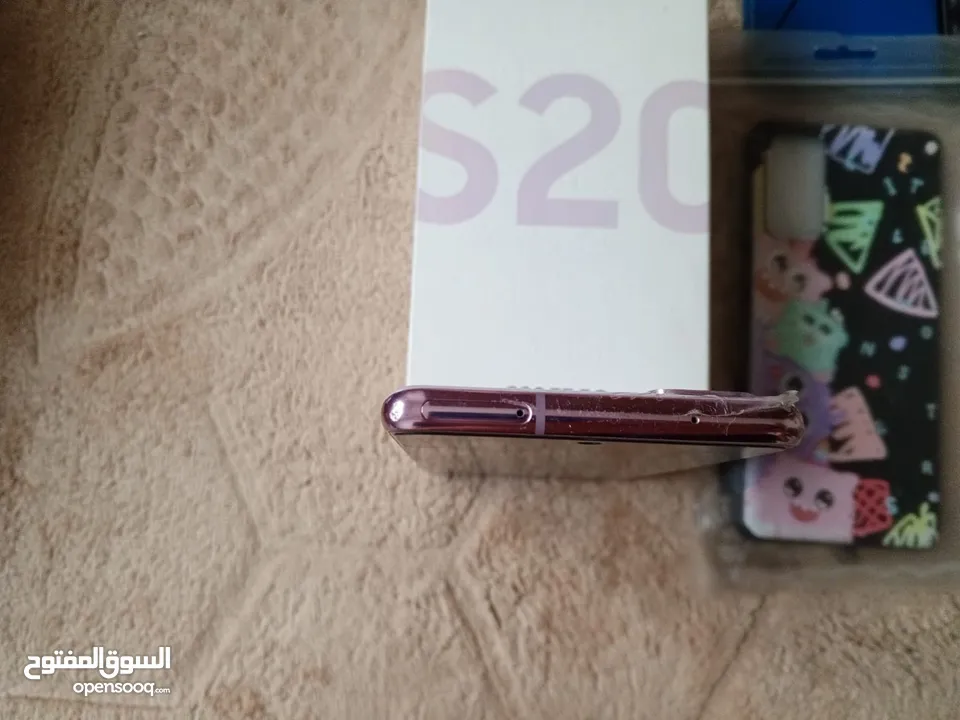 سامسونج  128جيجا و 8 جيجا رام معالج