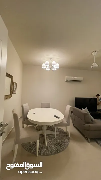 شقه مؤثثه للايجار في مدينة السلطان قابوس Furnished apartment for rent in Madinat Sultan Qaboos 2bhk