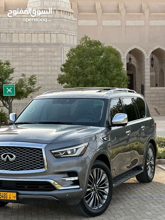 إنفينيتي QX80 2019  فول مواصفات بنظافة مميزة