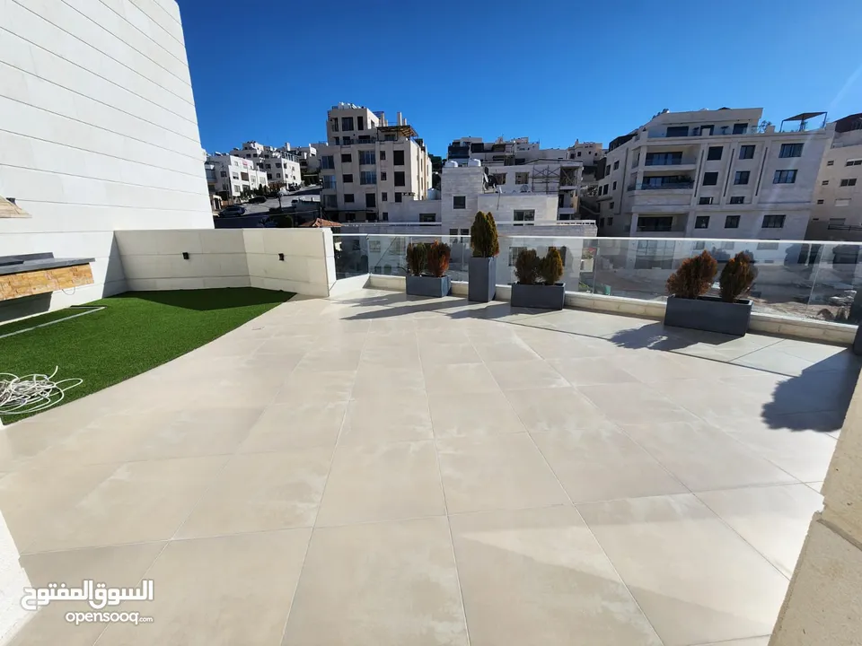روف فاخر للبيع في عبدون ref : 14387
