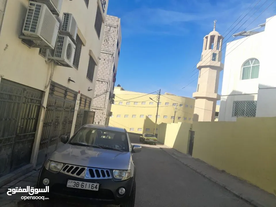 عمارة للبيع بالقرب من سوق السمك