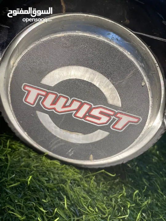 سكوتر كهربائي ذاتي التوازن من نوع TWIST