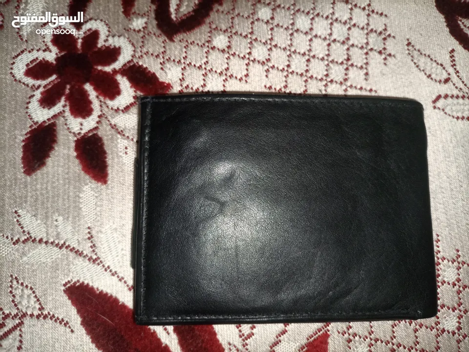 محافظ عدد اتنين جديد ووحده مستعمله اسبوع بحالة الوكاله