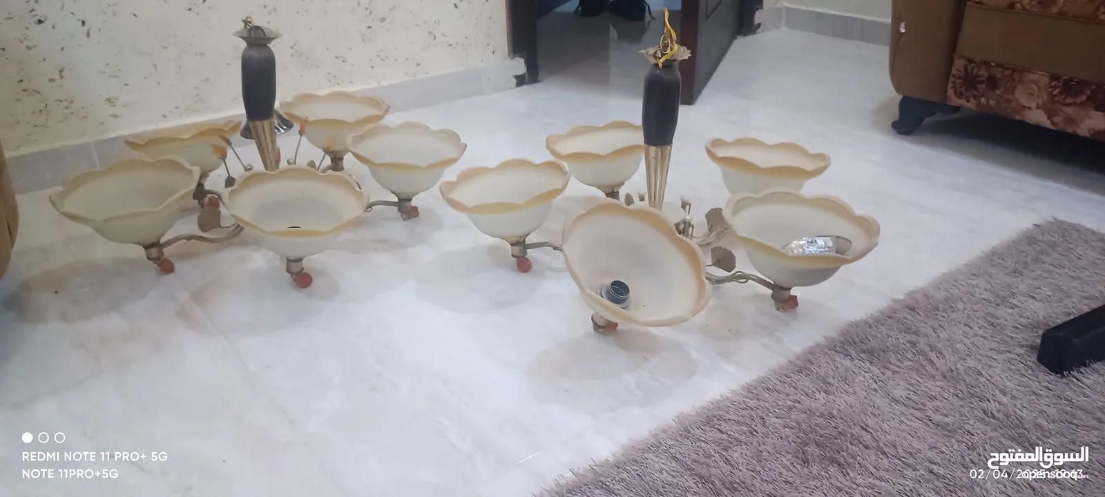 ثريات عدد 2 للبيع.  ...ثريا .....