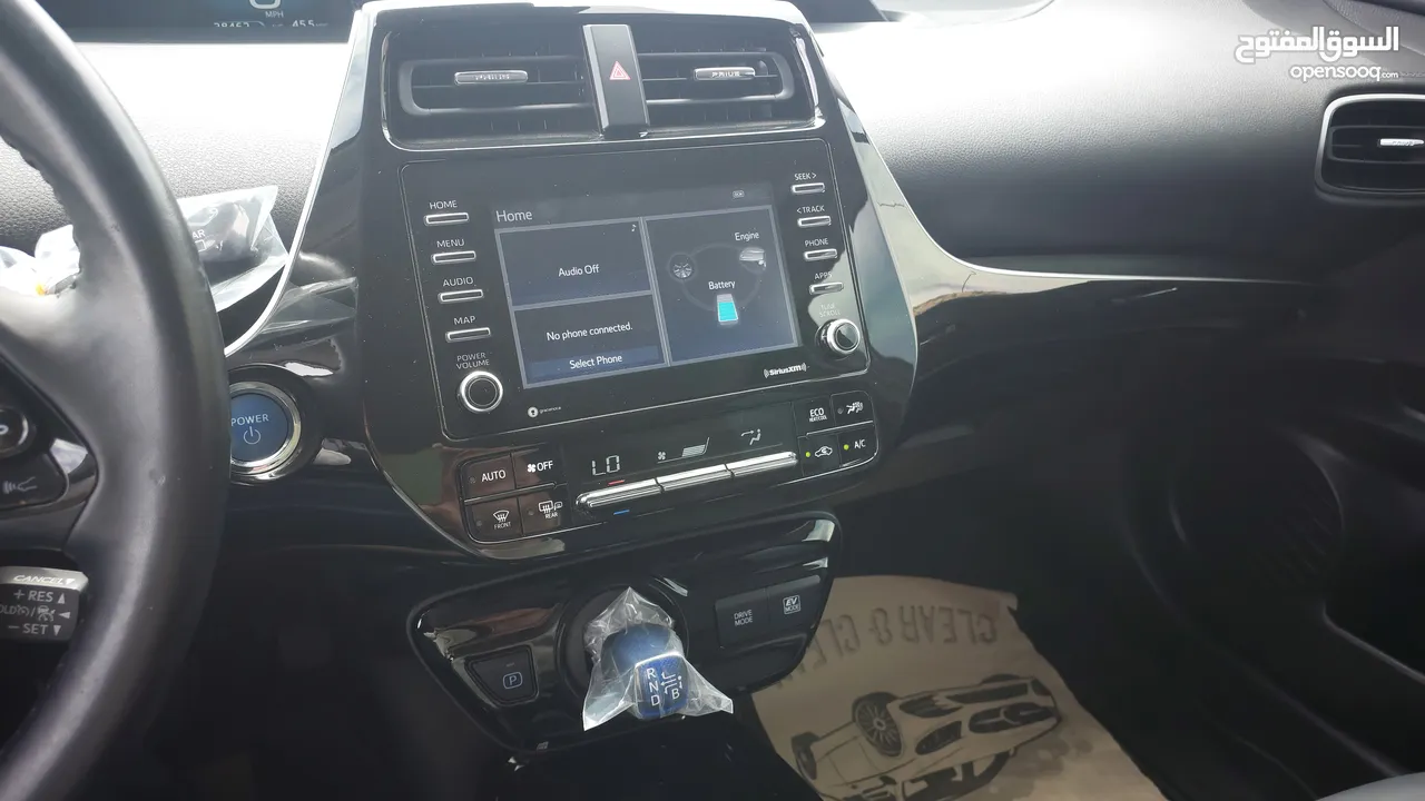 تويوتا بريوس 2022 XLE فحص كامل فل ما عدا الفتحة صنف بيرسونا TOYOTA PRIUS 2022 XLE FULLY LODED