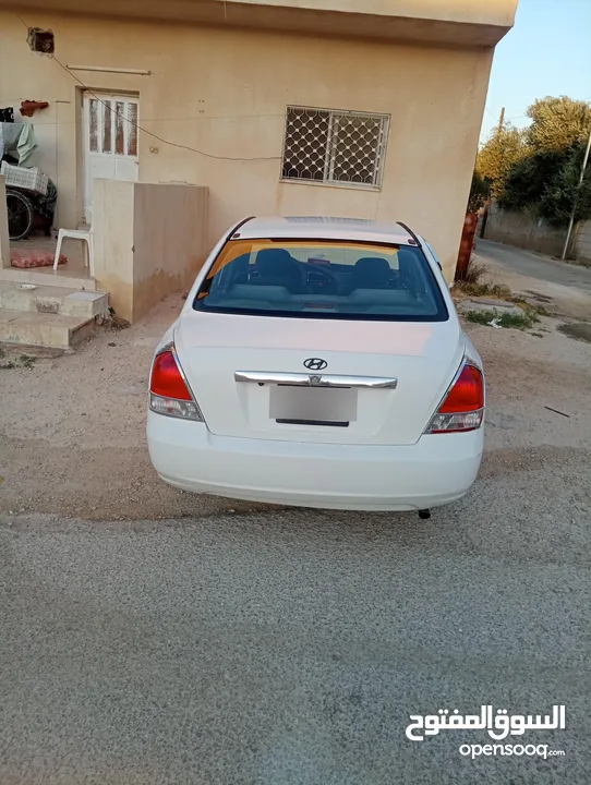 البيع كاش بداعي السفر XDافانتي موديل 2002