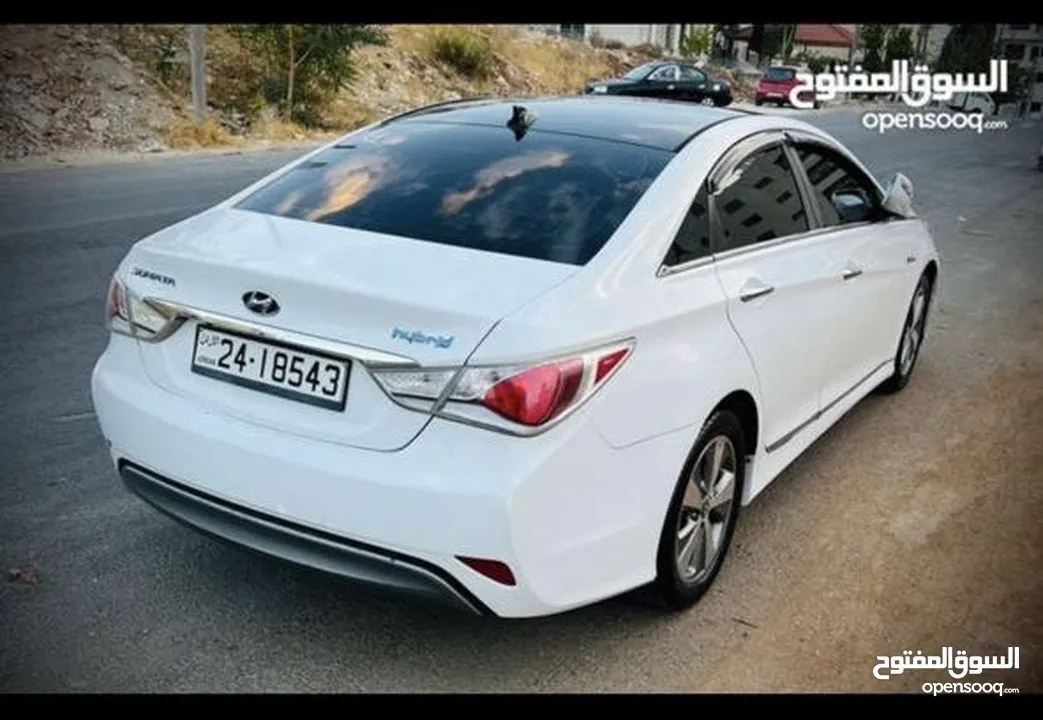 هيونداي سوناتا هايبرد أمريكي 2400 cc موديل  2012 فل عدا الفتحة للبيع أو بدل على سيارة كهرباء