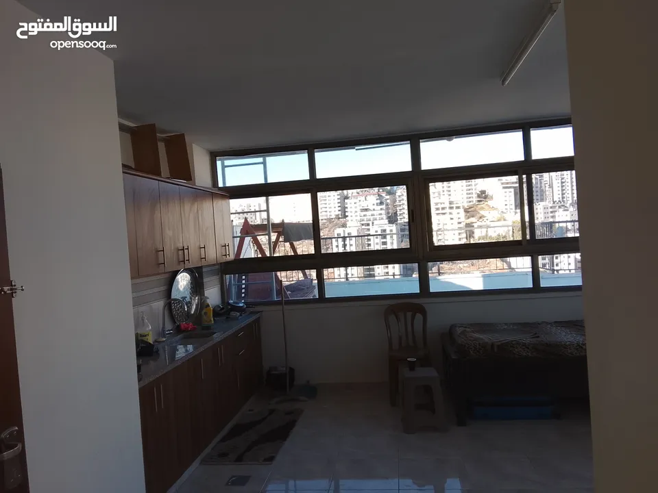 روف عبارة عن استوديو