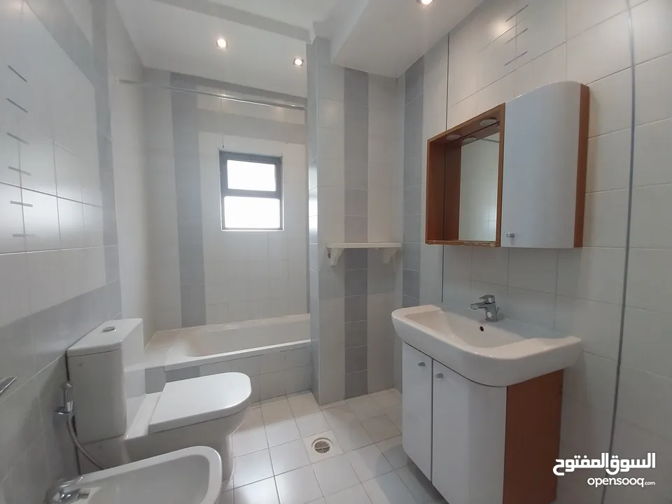 شقة للايجار في عبدون  ( Property 36956 )-175073010