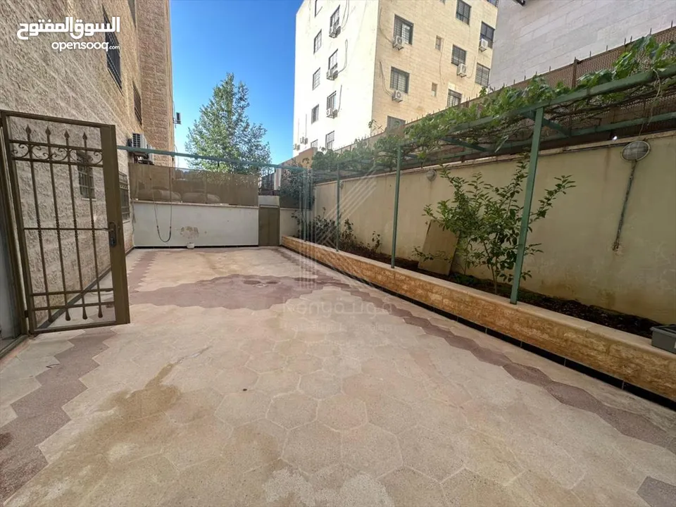 شقة دوبلكس ارضي منسوب فاخرة للبيع في خلدا