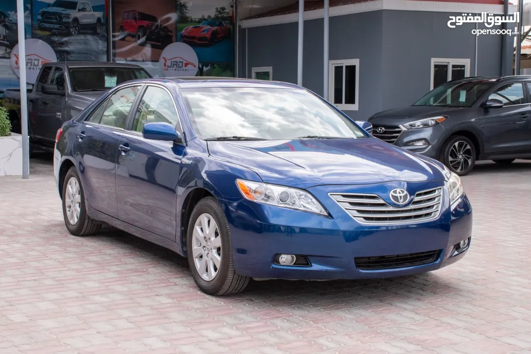 Toyota camry 2007 with sunroof تويوتا كامري فل مع فتحة سقف بحالة الوكالة