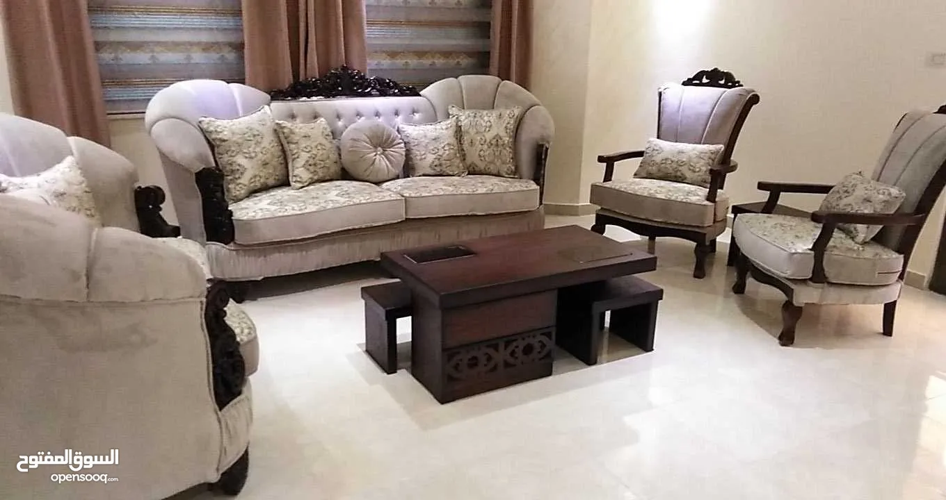 غرفه ضيوف وطاولة سفرة للببيع
