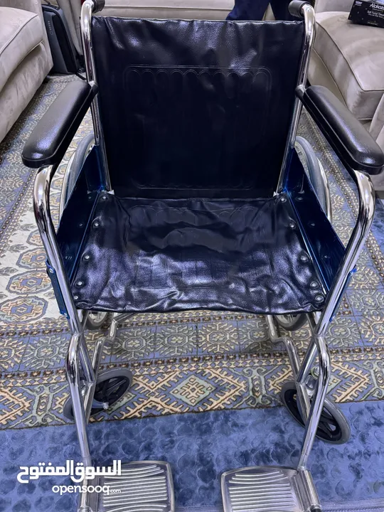 looks like brand new wheelchair