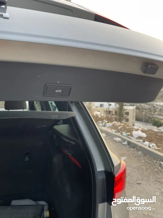 سيات اتيكا يد اولى فل مسكر ذهبي وداخلية عسلية