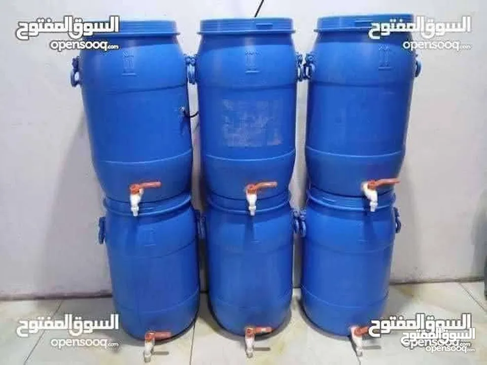 براميل بلاستيك نظاف جدا للبيع