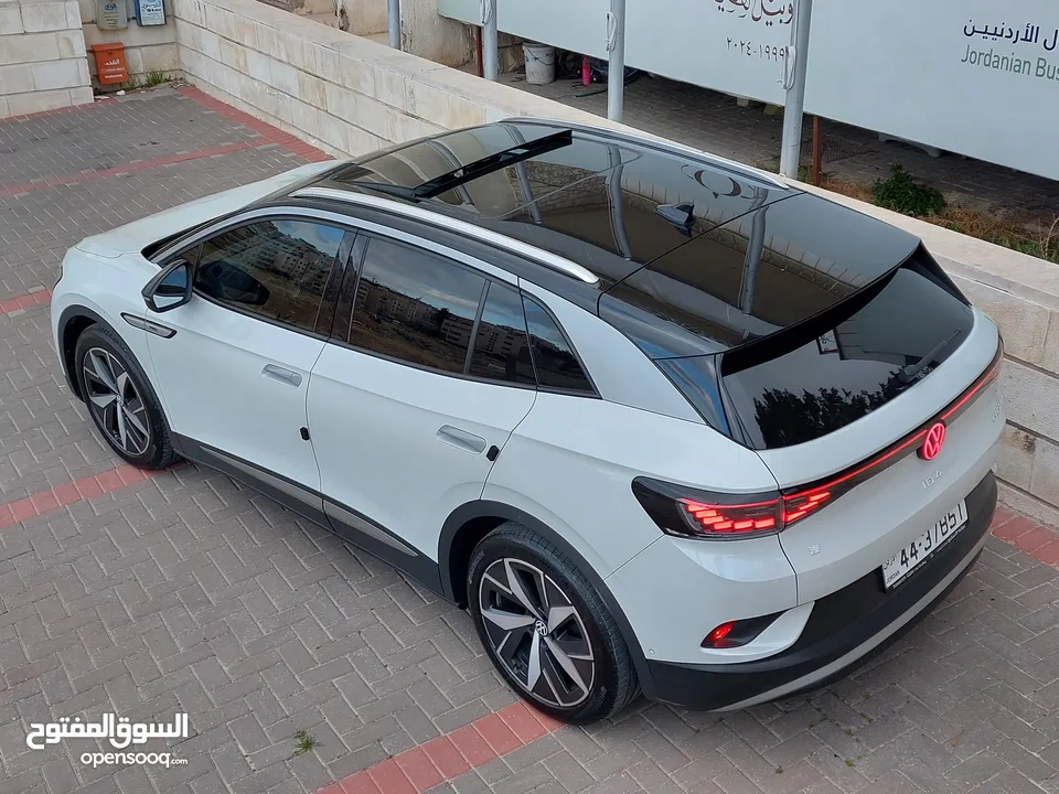 فولكسفاغن ID4 بروو بيانو بلاك// 2024 أعلى مواصفات// تأمين شااامل// كفالة