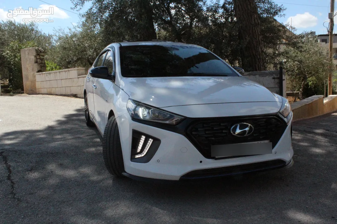 هيونداي أيونيك هايبرد 2018 – IONIQ HYBRID Black Edition