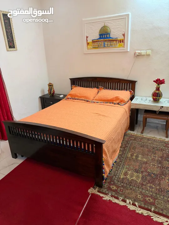 استوديو للايجار موقع هادئ ومميز بنص رفيديا