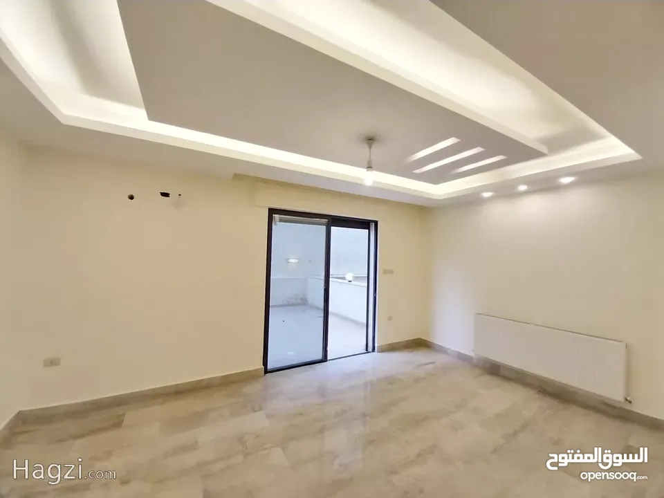 شقه طابق شبه ارضي بمساحه 125 م مع الترس بمساحه 200 م للبيع في شارع عبد... ( Property ID : 31126 )