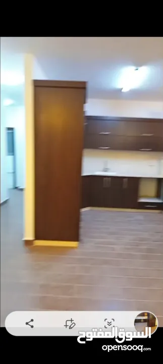 شقه للبيع في منطقه  المصايف  مساحه 163متر طابق اول فوق الشارع