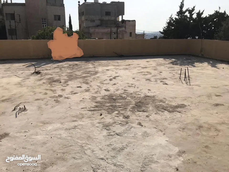 فرصة للاستثمار او السكن! بيت للبيع في الأشرفية – بجانب مستشفى البشير!