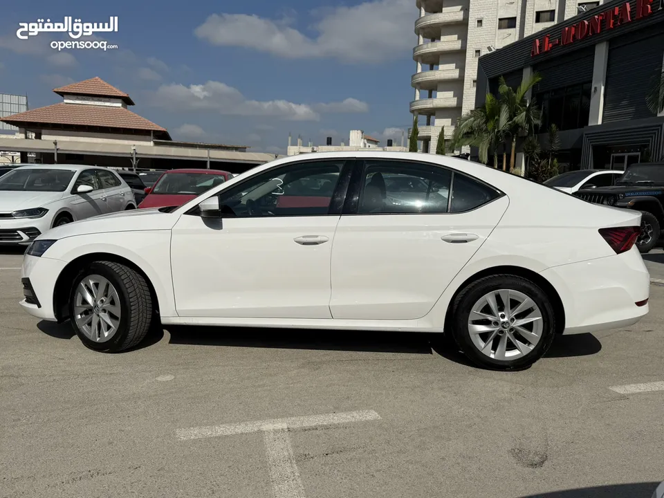 سكودا اوكتافيا ترخيص 2022 محرك 2000 ديزل حصان 150