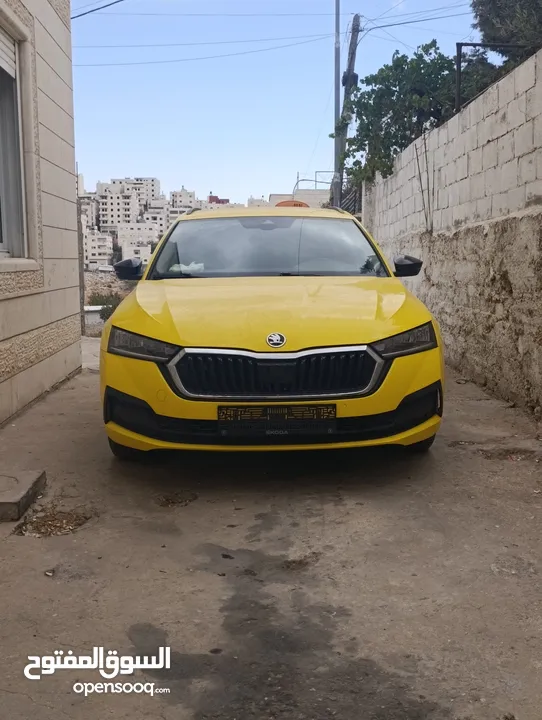 سكودا اوكتافيا ستيشن انتاج11.2020دهان اصفر جاهزة للعمومي فل اضافات بدون فتحة ماشية 33000الف كيلو