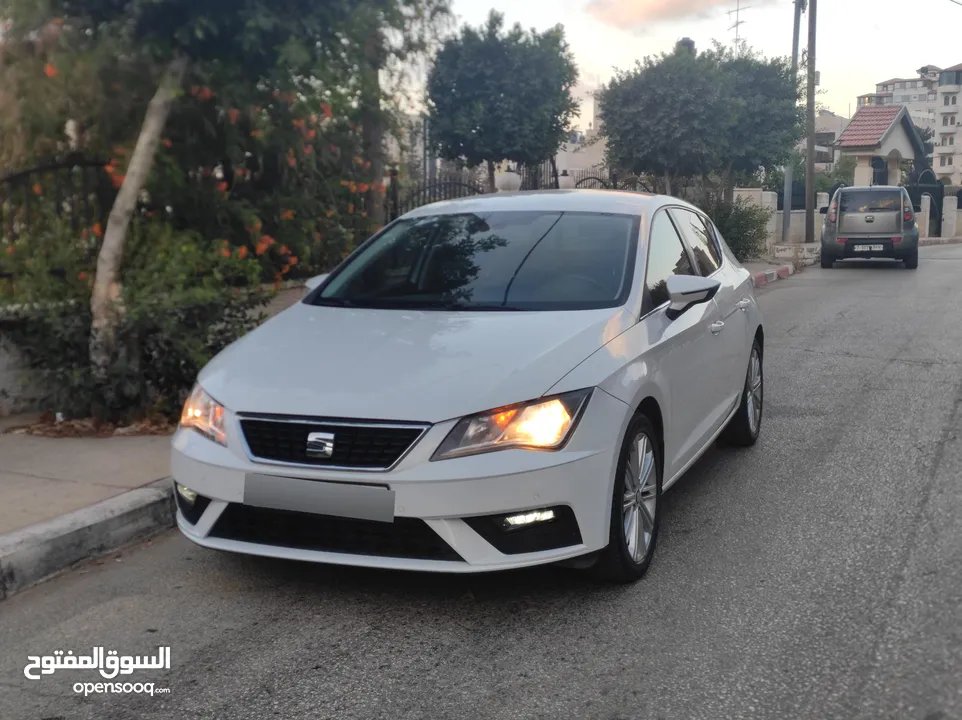سيات ليون اكسلينس بالكرتونة محرك 1500تربو بنزين اتوماتيك