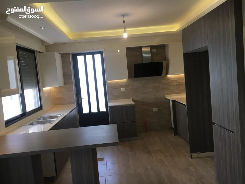 شقة مميزة للإيجار في دير غبار ،خلف فندق Olive Tree