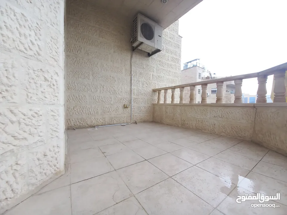 شقة غير مفروشة للبيع في السابع  ( Property 36446 )-174938190