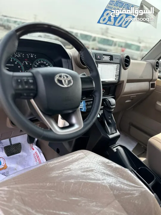 Toyota Land Cruiser Pickup LC 79, petrol, automatic, basic