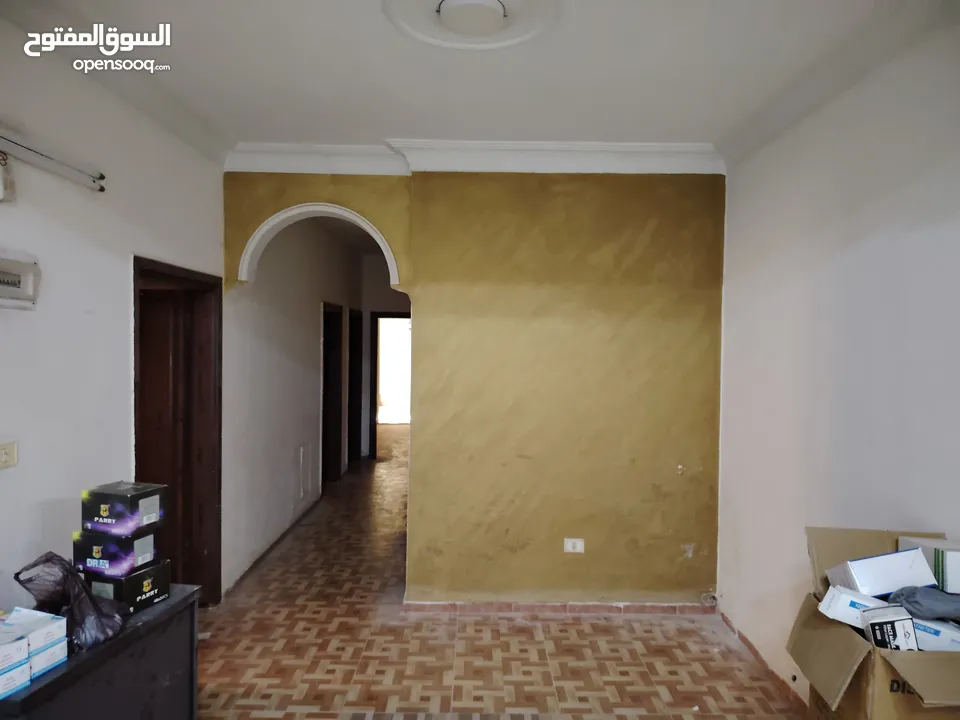 شقة أرضية للبيع ضاحية الأمير حسن
