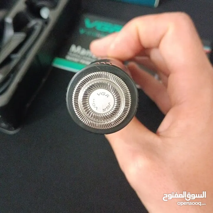 ماكينة حلاقه للانف و الوجه و الاذن اثنان في واحد شحن VGR V-619 ضد الماء